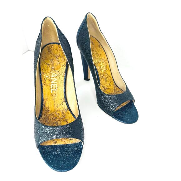 Chanel 2012 CC logo pump Metallic navy Blue Peep toe Embossed Pumps heels EU 36 - Picture 5 of 9